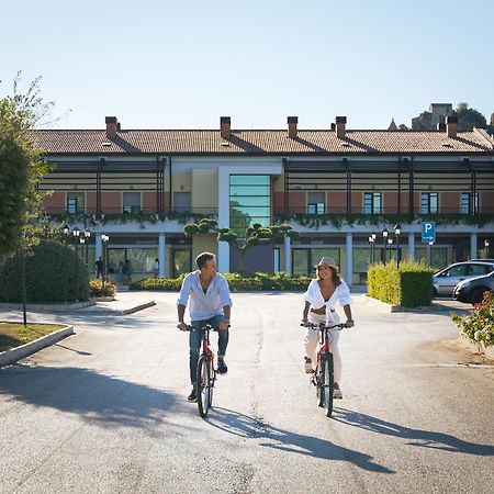Domus Hotel Bagnoli Del Trigno Buitenkant foto