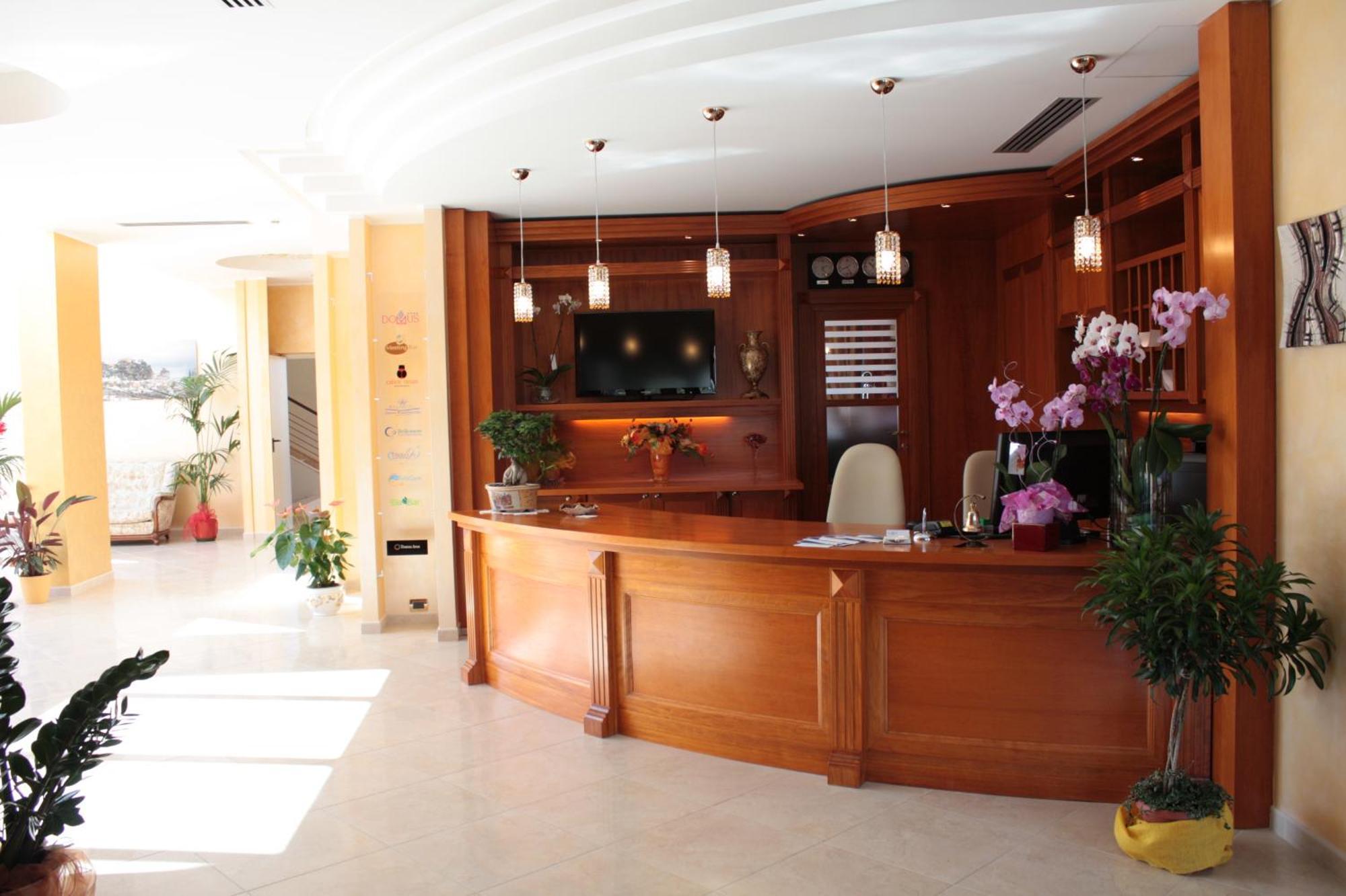 Domus Hotel Bagnoli Del Trigno Buitenkant foto