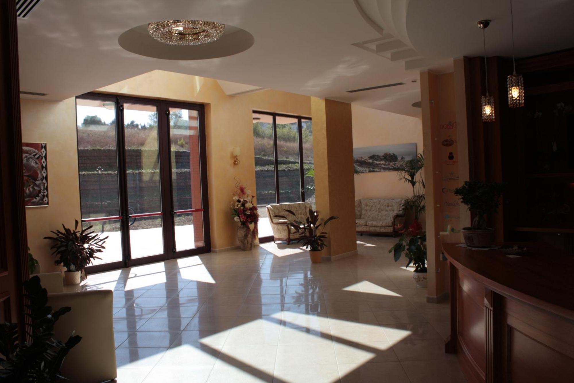 Domus Hotel Bagnoli Del Trigno Buitenkant foto
