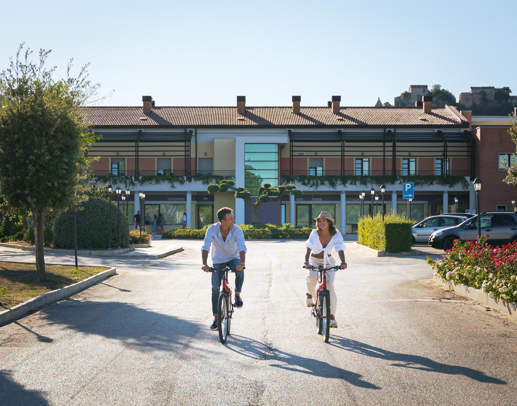 Domus Hotel Bagnoli Del Trigno Buitenkant foto