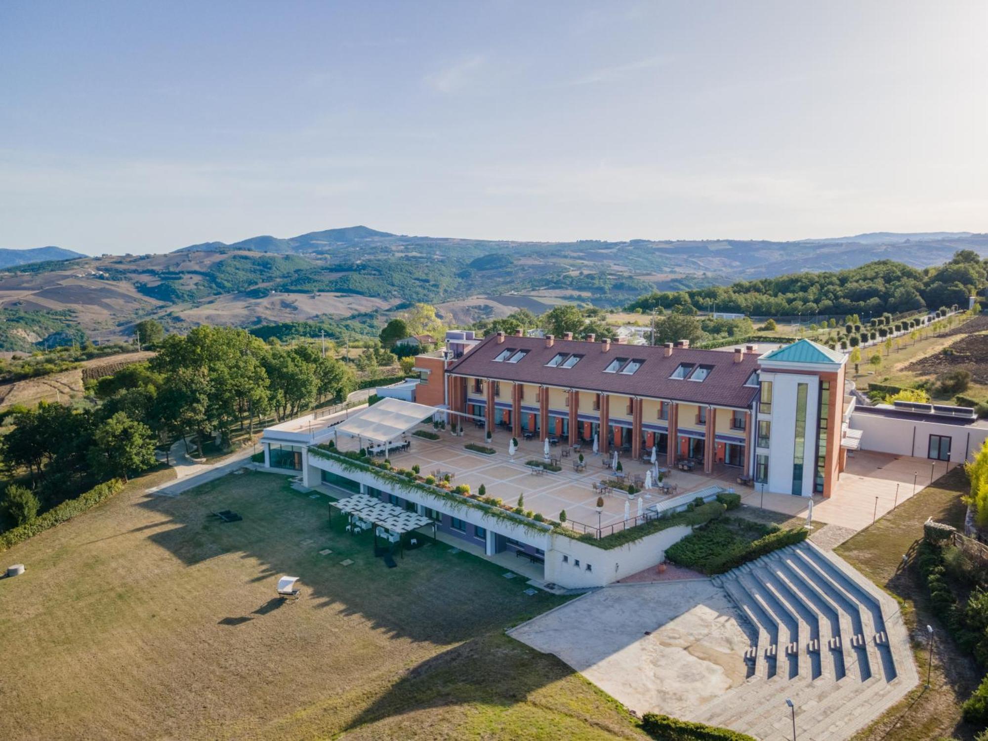 Domus Hotel Bagnoli Del Trigno Buitenkant foto