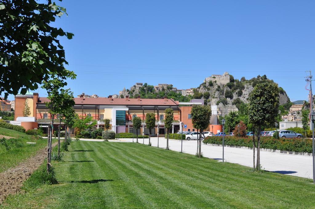 Domus Hotel Bagnoli Del Trigno Buitenkant foto